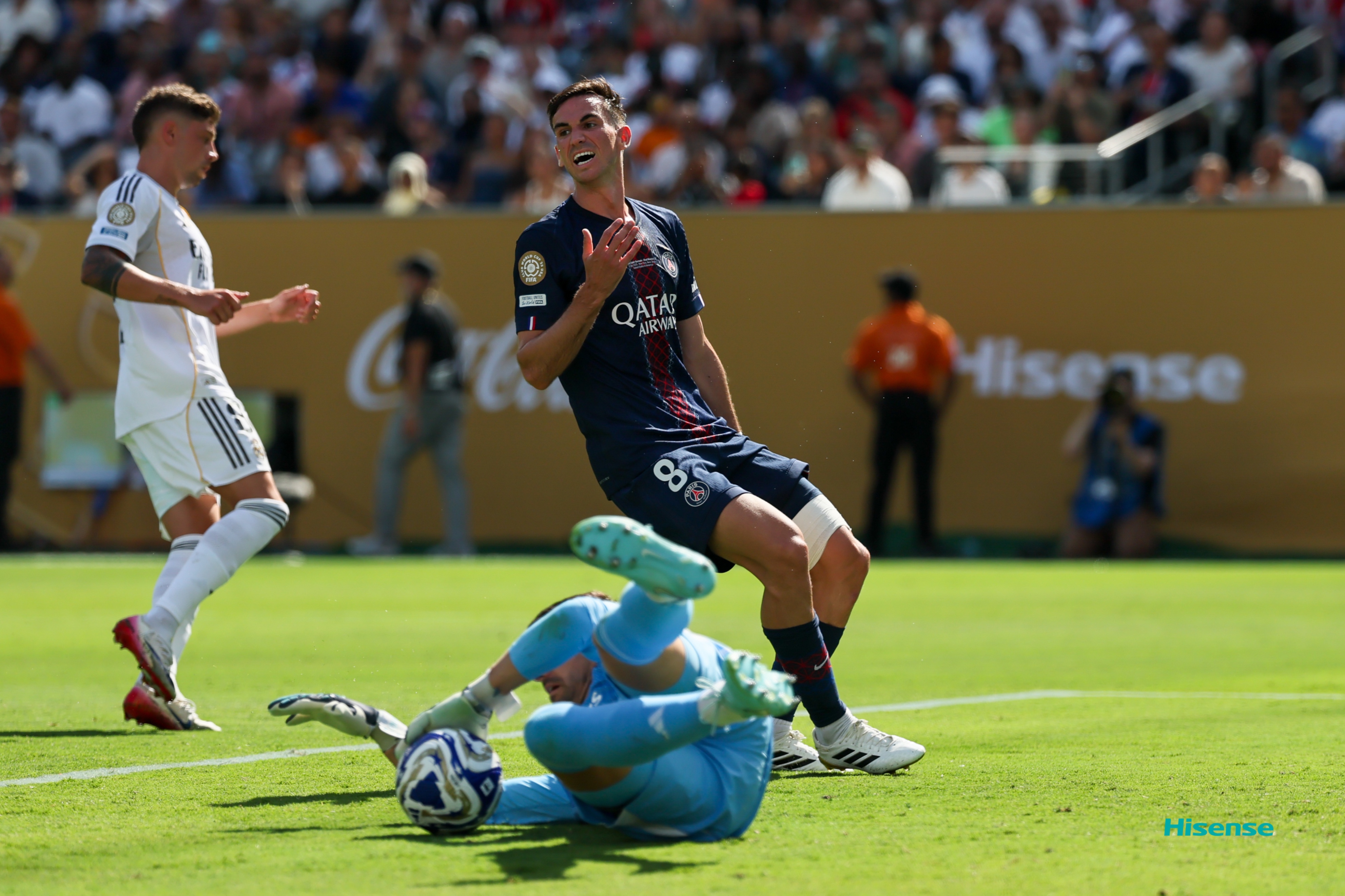  贝林厄姆状态火爆，世界杯预选赛抢七大战对阵那不勒斯，波尔图力争连胜